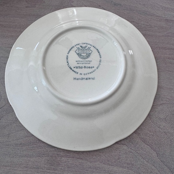 Villeroy & Boch 12 x side plates Wild Rose Floral Design priced to sell - Picture 2 of 5